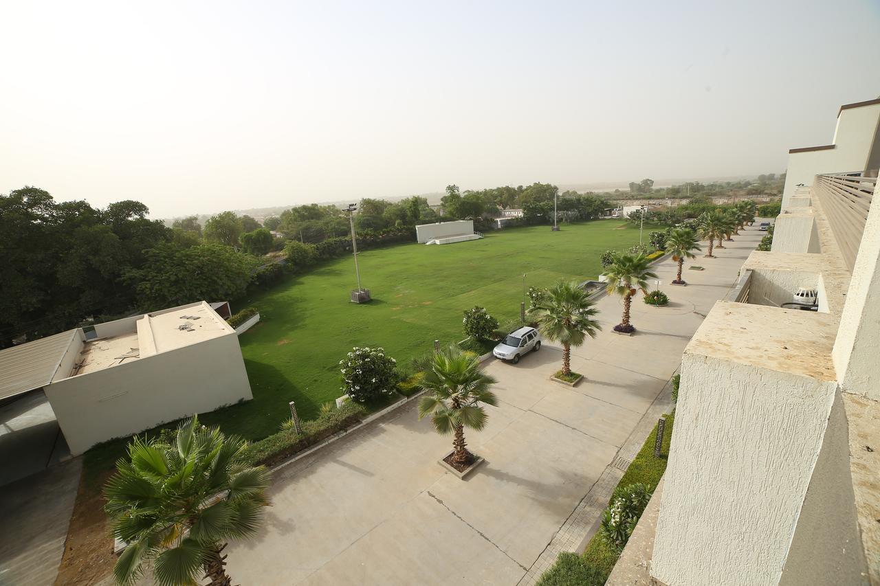 Hotel Anantaragreens Disa Exterior photo
